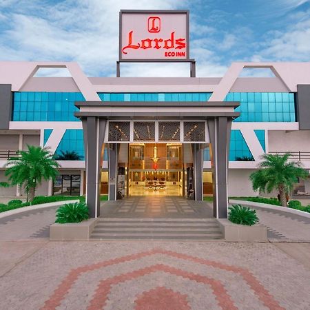 Lords Eco Inn Morbi Buitenkant foto