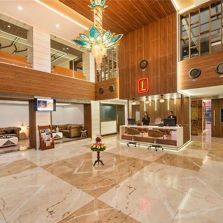 Lords Eco Inn Morbi Buitenkant foto