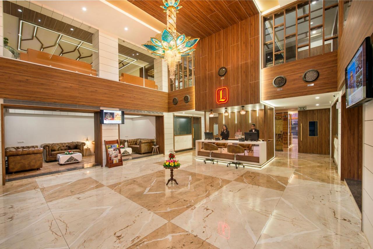 Lords Eco Inn Morbi Buitenkant foto